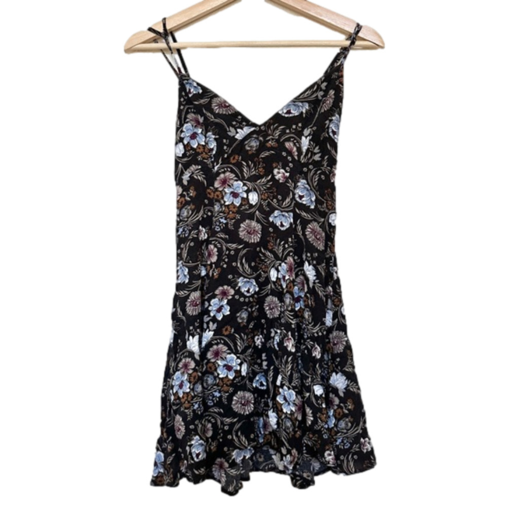 American Eagle Outfitters Black Paisley Floral Pattern Vneck Cami Mini Dress